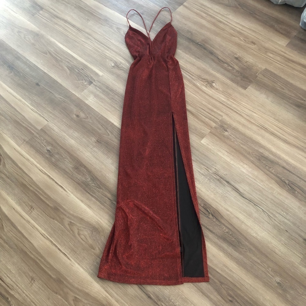 Mind Code Women’s Burgundy Sparkle Thread Evening Dress size Small